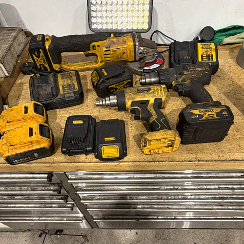 Dewalt 18v brushless tool - dewalt, 3-tool