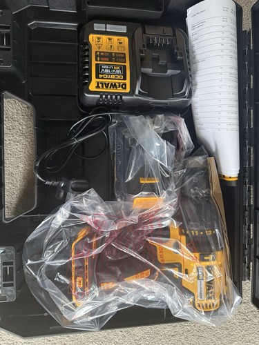 Dewalt combi drill - dewalt,