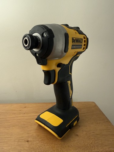 Genuine dewalt dcf809 18v - dcf809,